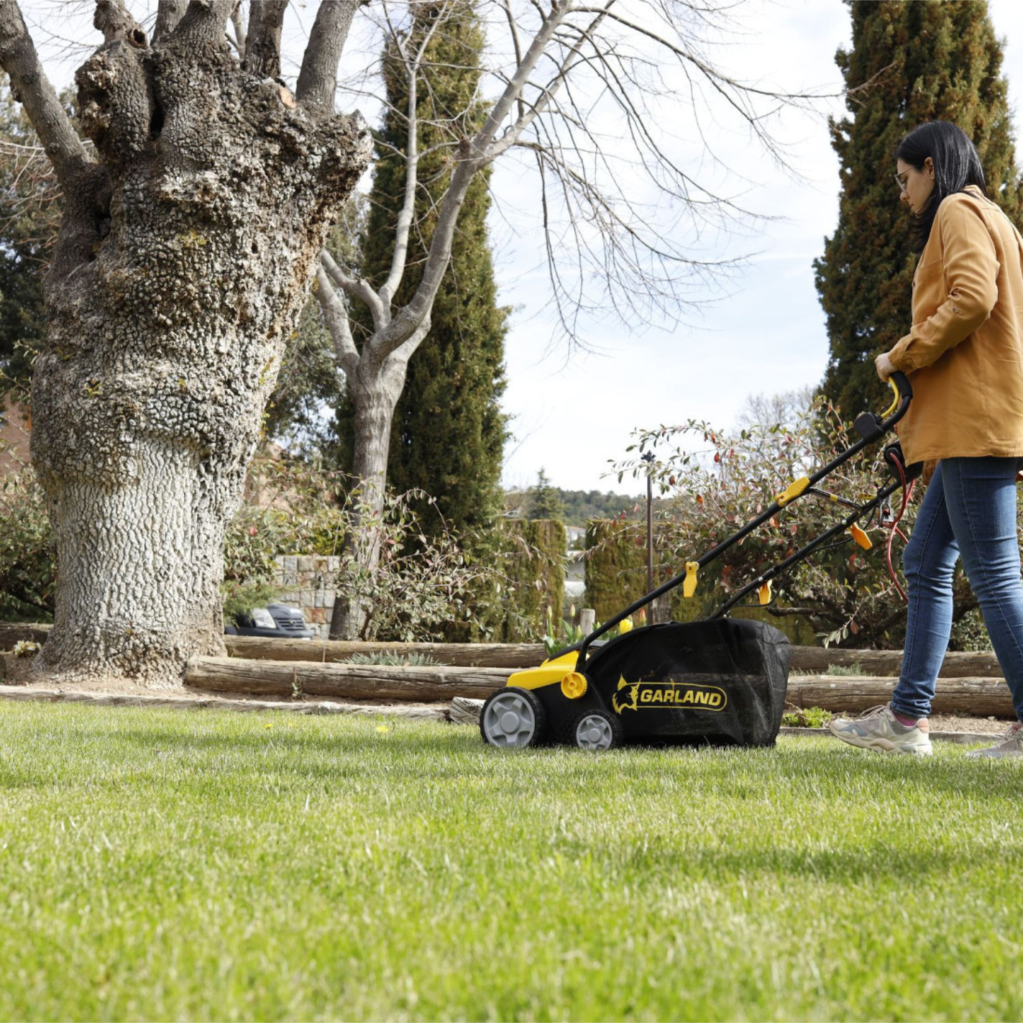 ARIEGGIATORI E SACRIFICATORE CON DUE RULLI INTERCAMBIABILI 1500 WATT GARLAND SCAR 322 E