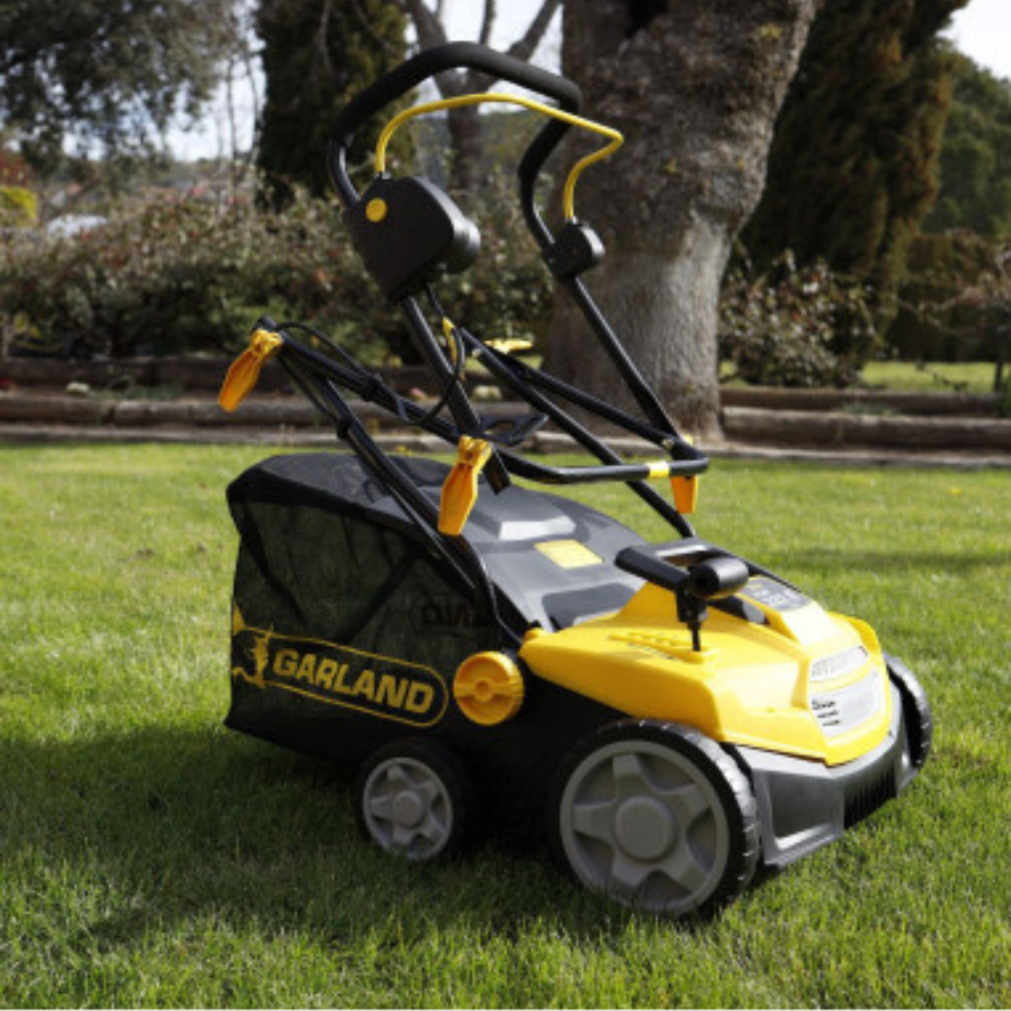 ARIEGGIATORI E SACRIFICATORE CON DUE RULLI INTERCAMBIABILI 1500 WATT GARLAND SCAR 322 E